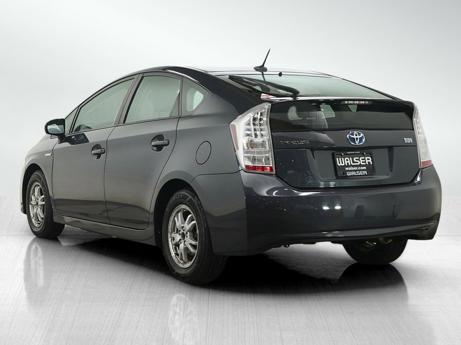 Used 2010 Toyota Prius Four image 3