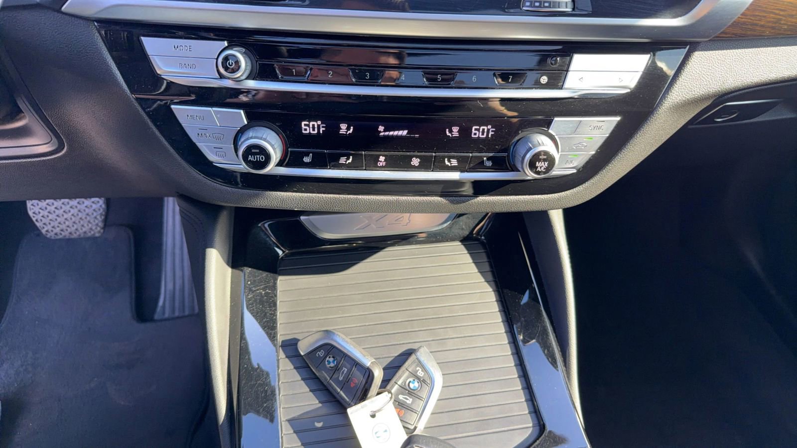 Used 2020 BMW X4 xDrive30i w/ Convenience Package image 21