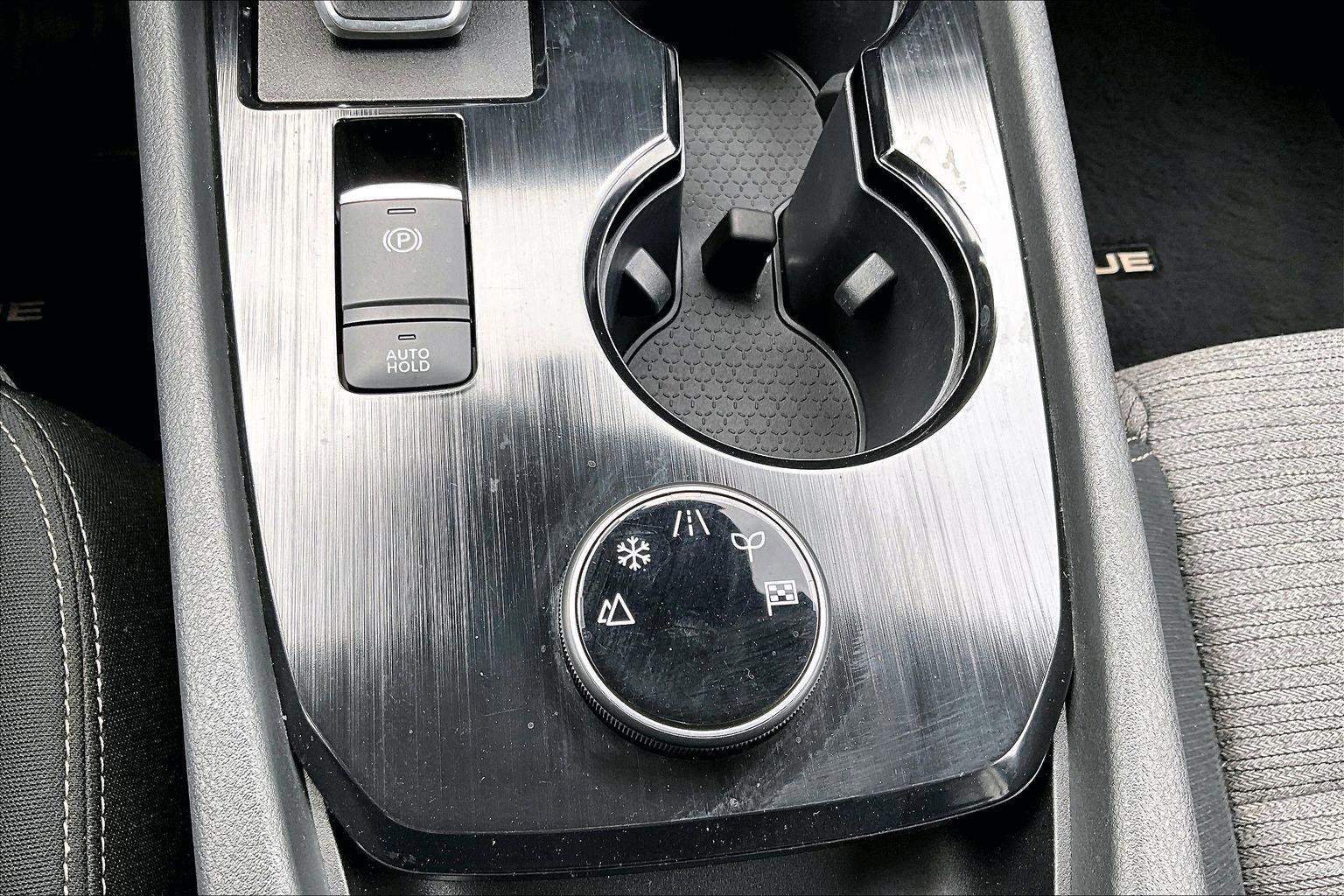 Used 2023 Nissan Rogue SV AWD/4WD image 35