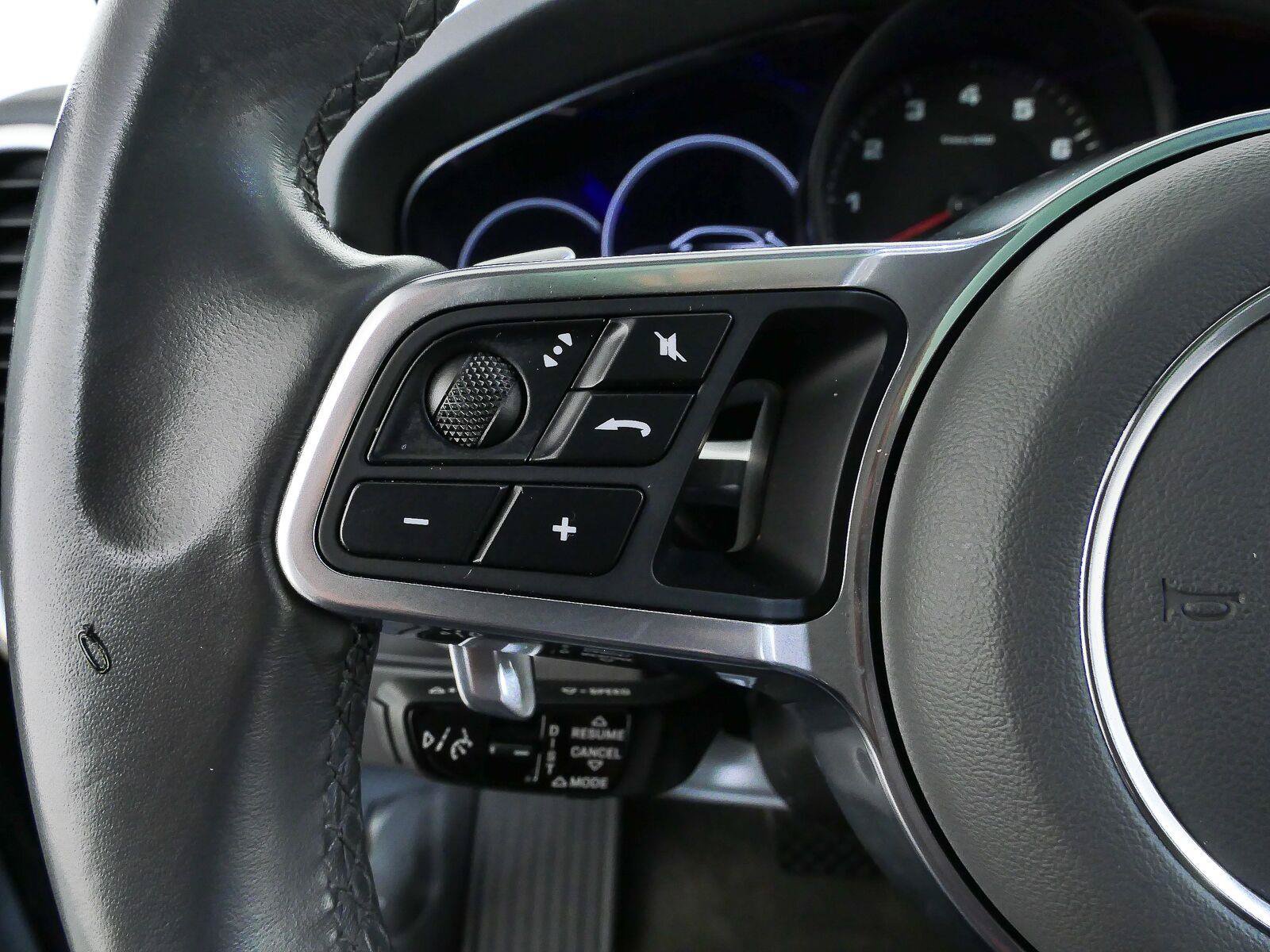 Certified 2021 Porsche Cayenne AWD/4WD image 11
