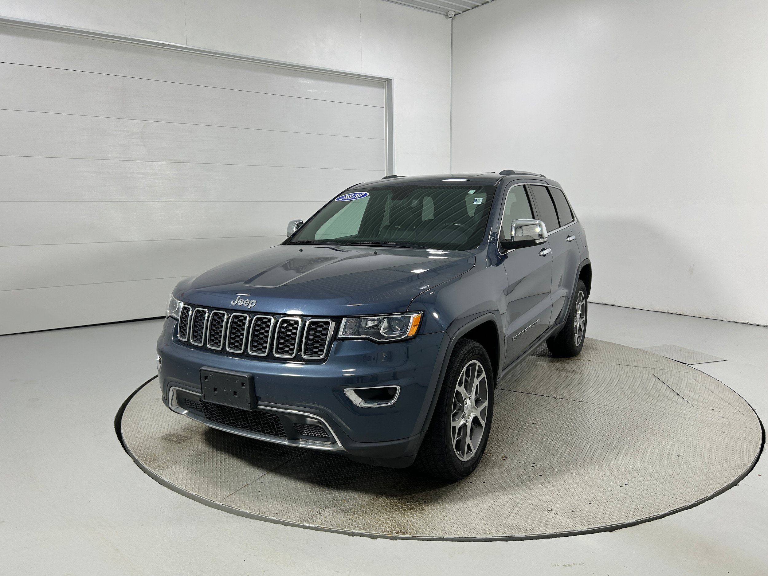 Used 2020 Jeep Grand Cherokee Limited AWD/4WD image 22