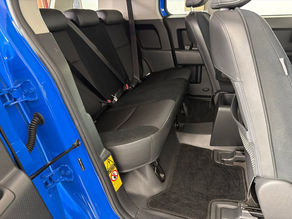 Used 2007 Toyota FJ Cruiser 4WD image 15