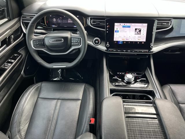 Used 2022 Jeep Wagoneer Series III w/ Flexible Seating Group AWD/4WD image 15