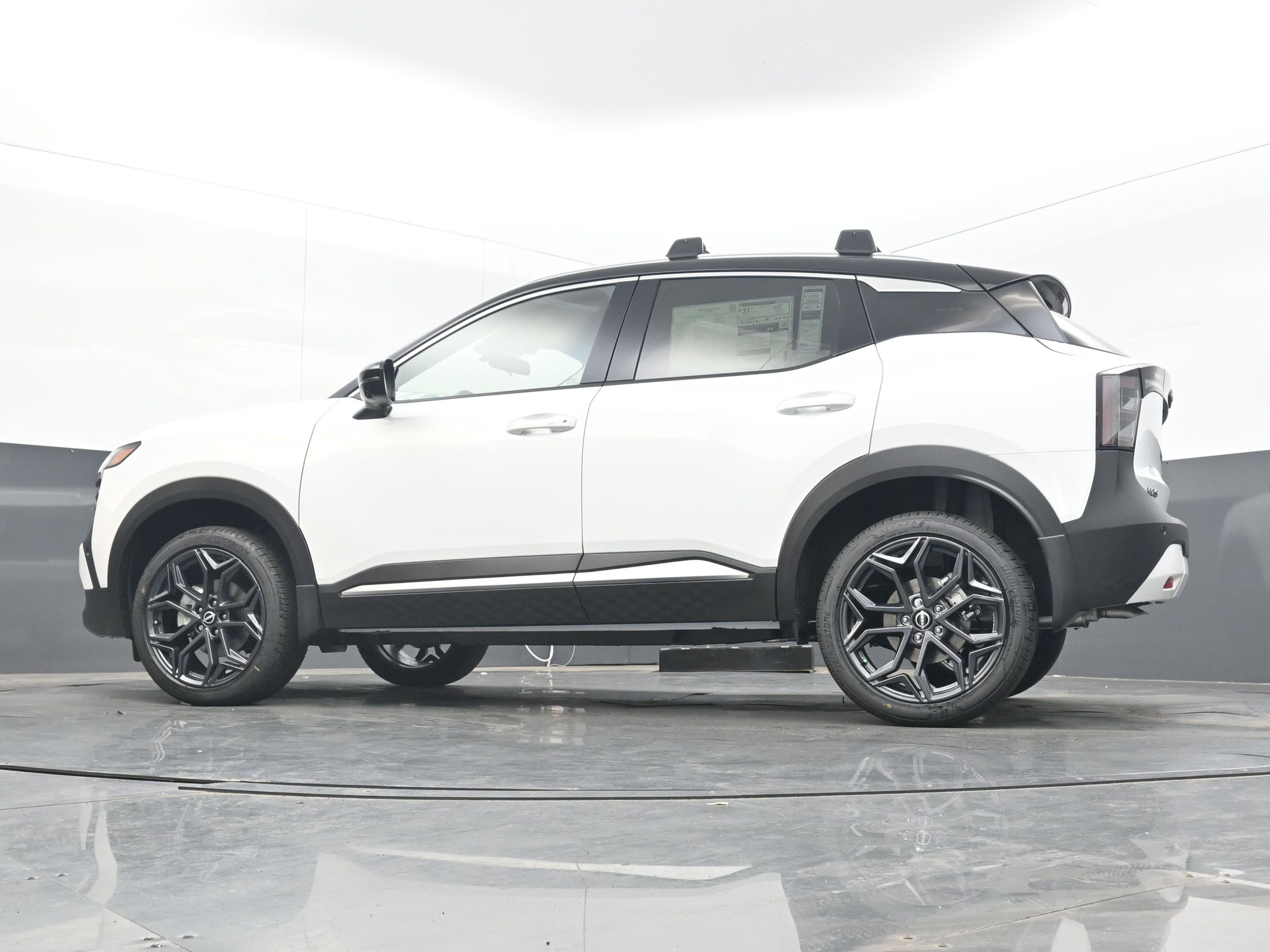 New 2026 Nissan Kicks SR image 26