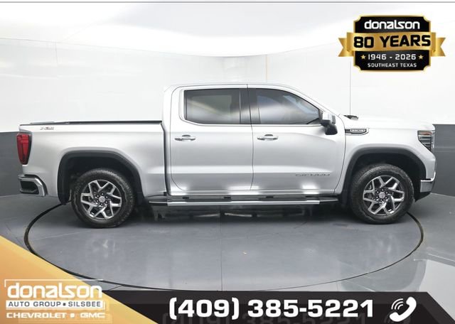Used 2022 GMC Sierra 1500 SLT w/ SLT Convenience Package image 2