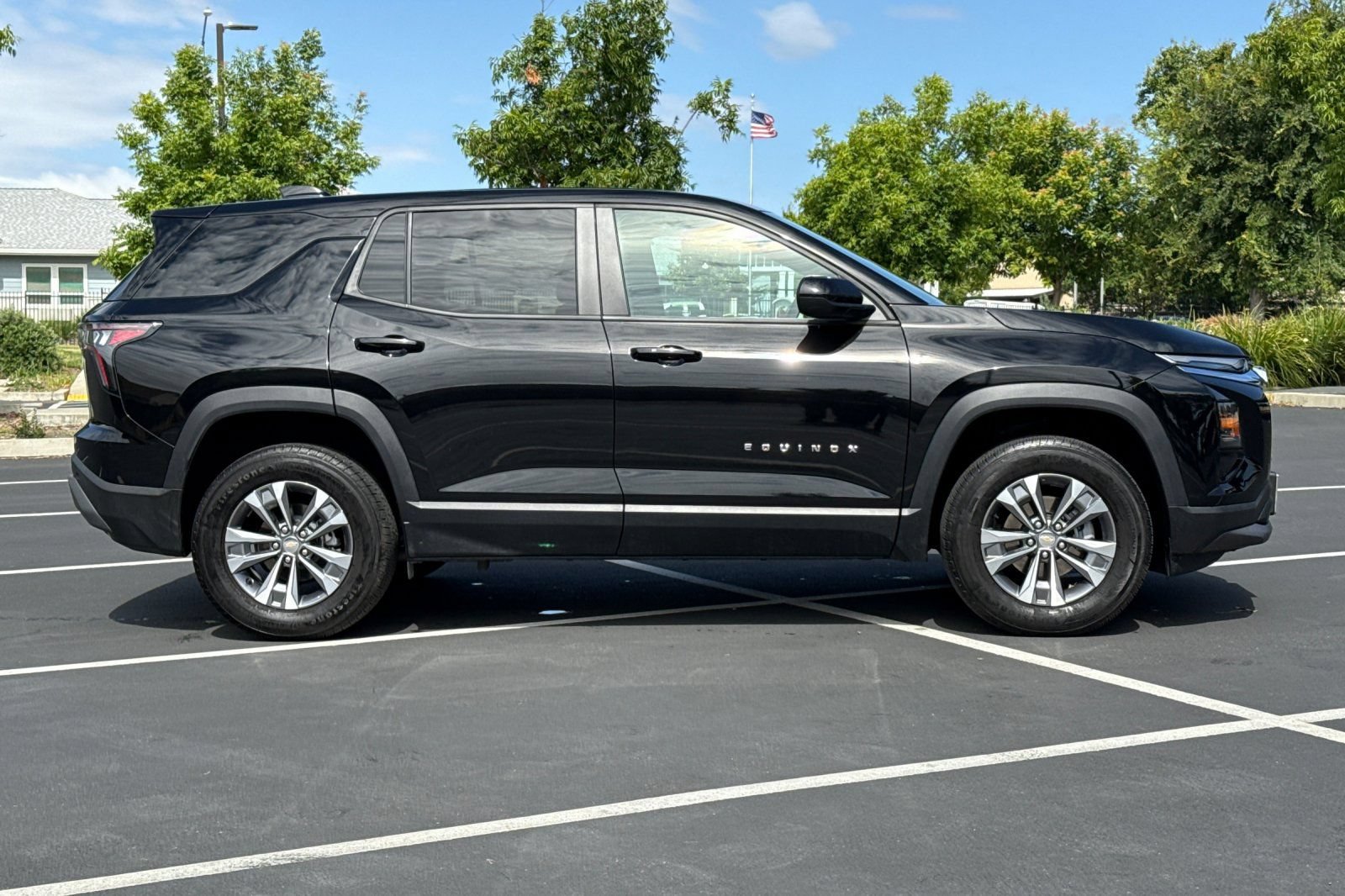 Used 2026 Chevrolet Equinox LT w/ LPO, Floor Liner Package FWD image 10