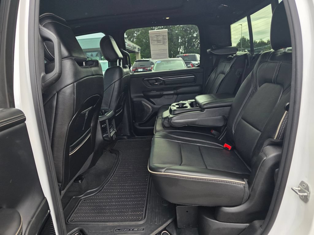 Used 2023 RAM 1500 Limited AWD/4WD image 11