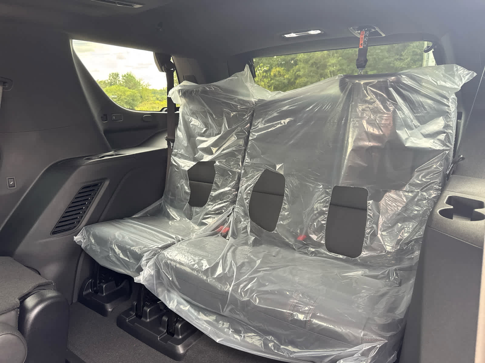 New 2026 Chevrolet Tahoe RST w/ RST Capability Package image 18