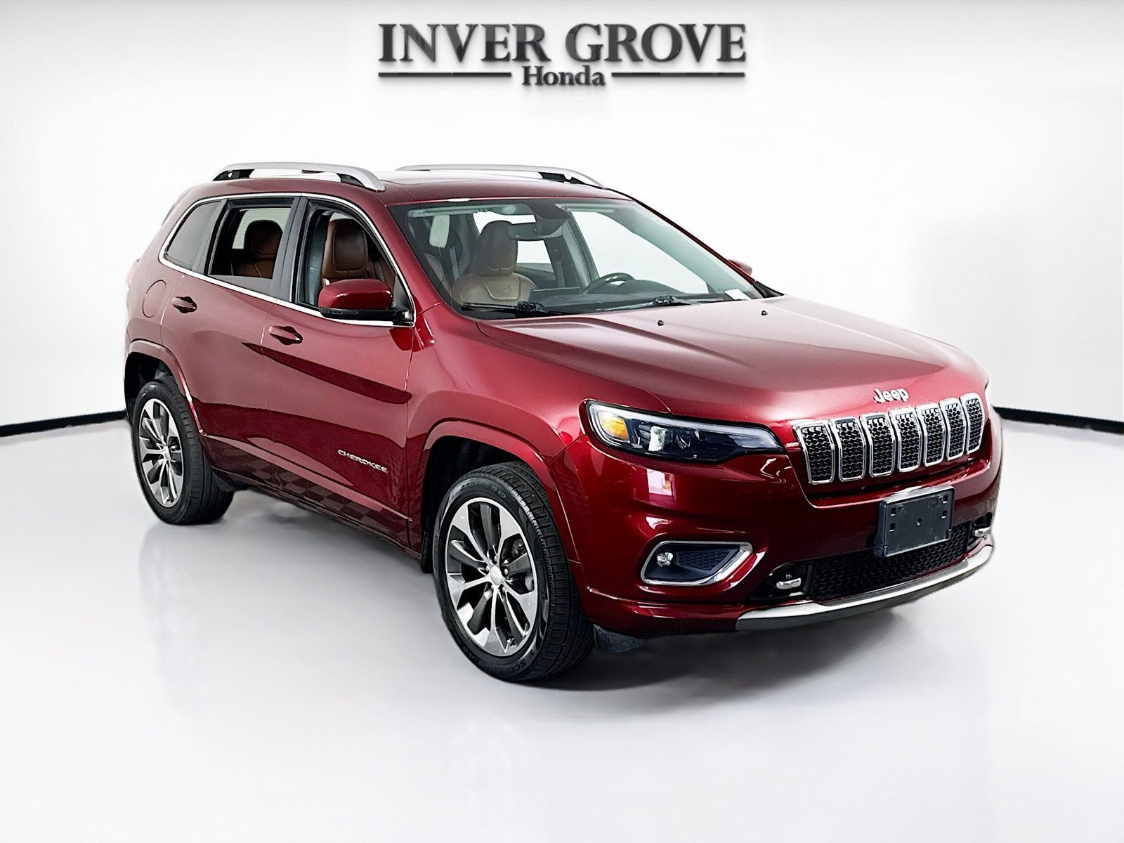 Used 2019 Jeep Cherokee Overland w/ Trailer Tow Group AWD/4WD image 3