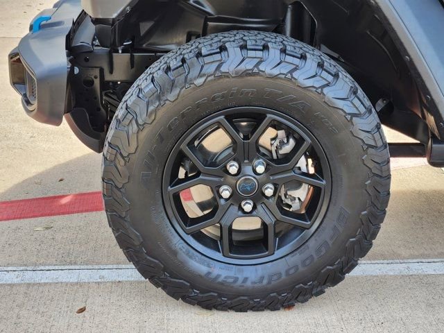 Used 2024 Jeep Wrangler Willys 4xe image 17
