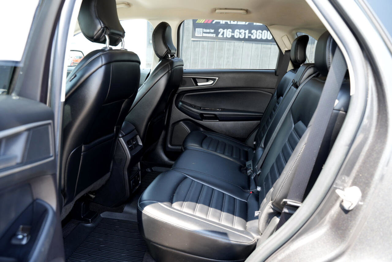 Used 2019 Ford Edge SEL w/ Equipment Group 201A image 16