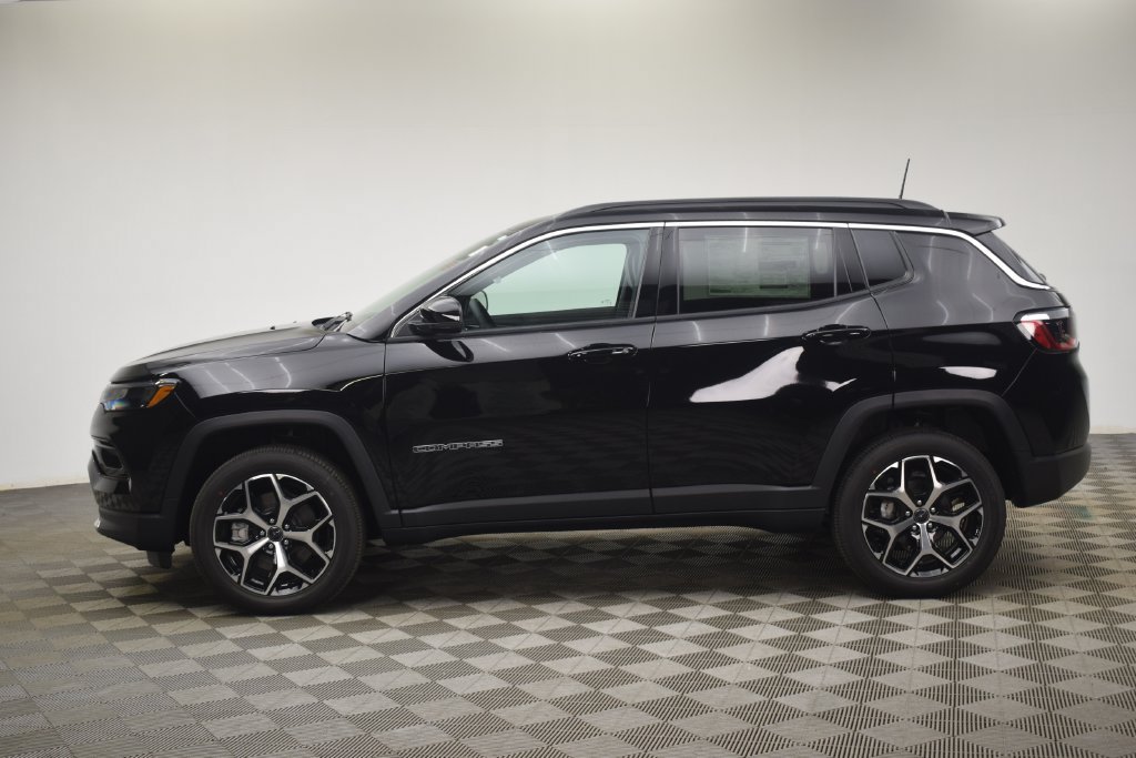 New 2026 Jeep Compass Limited AWD/4WD image 13