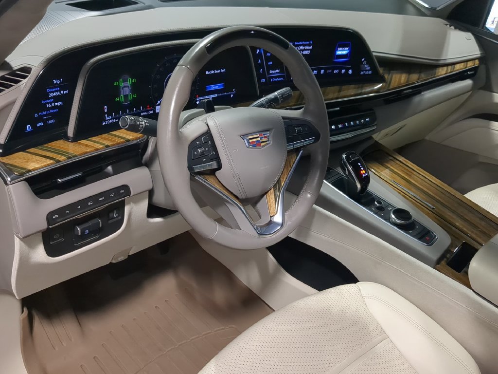 Used 2023 Cadillac Escalade ESV Premium Luxury Platinum AWD/4WD image 12