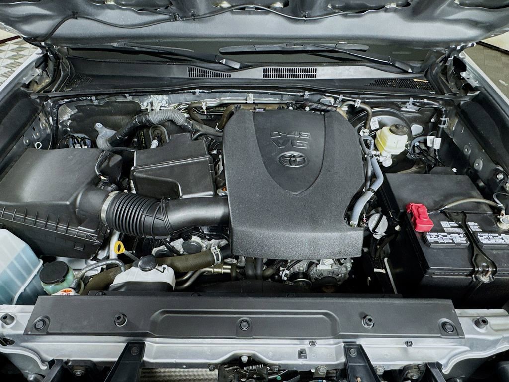 Used 2021 Toyota Tacoma SR5 image 28