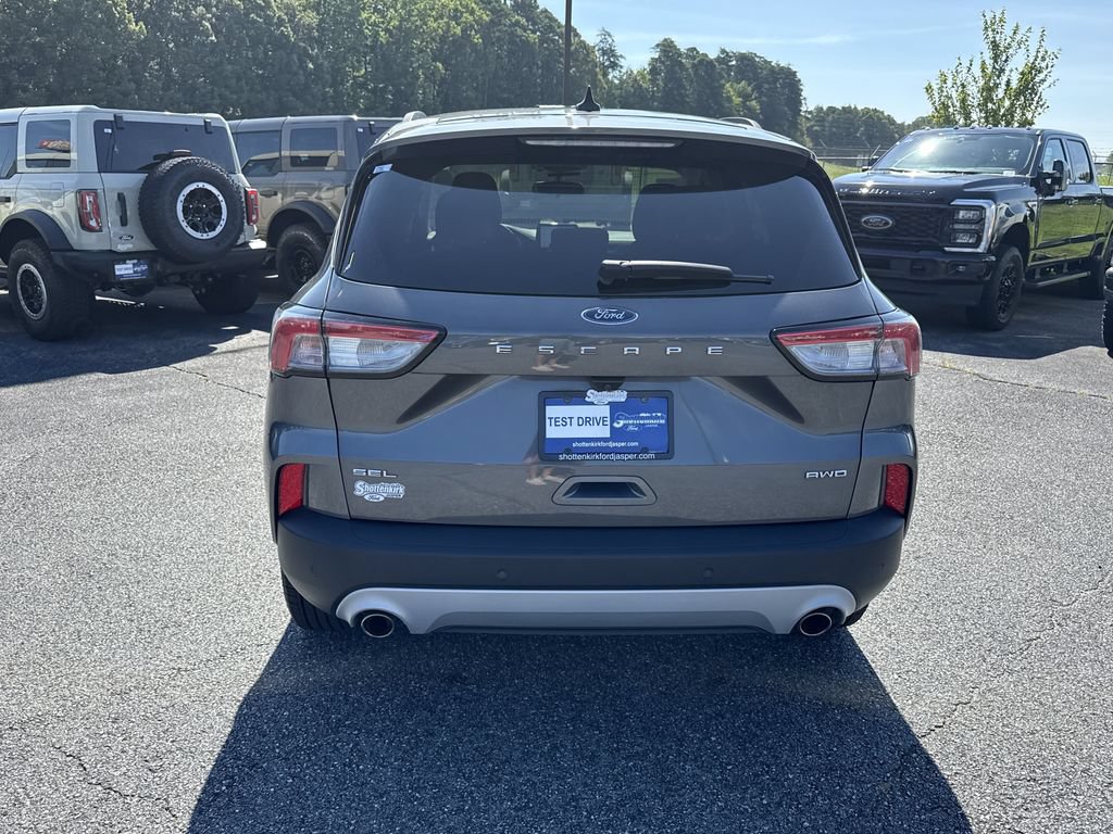 Used 2022 Ford Escape SEL AWD/4WD image 6