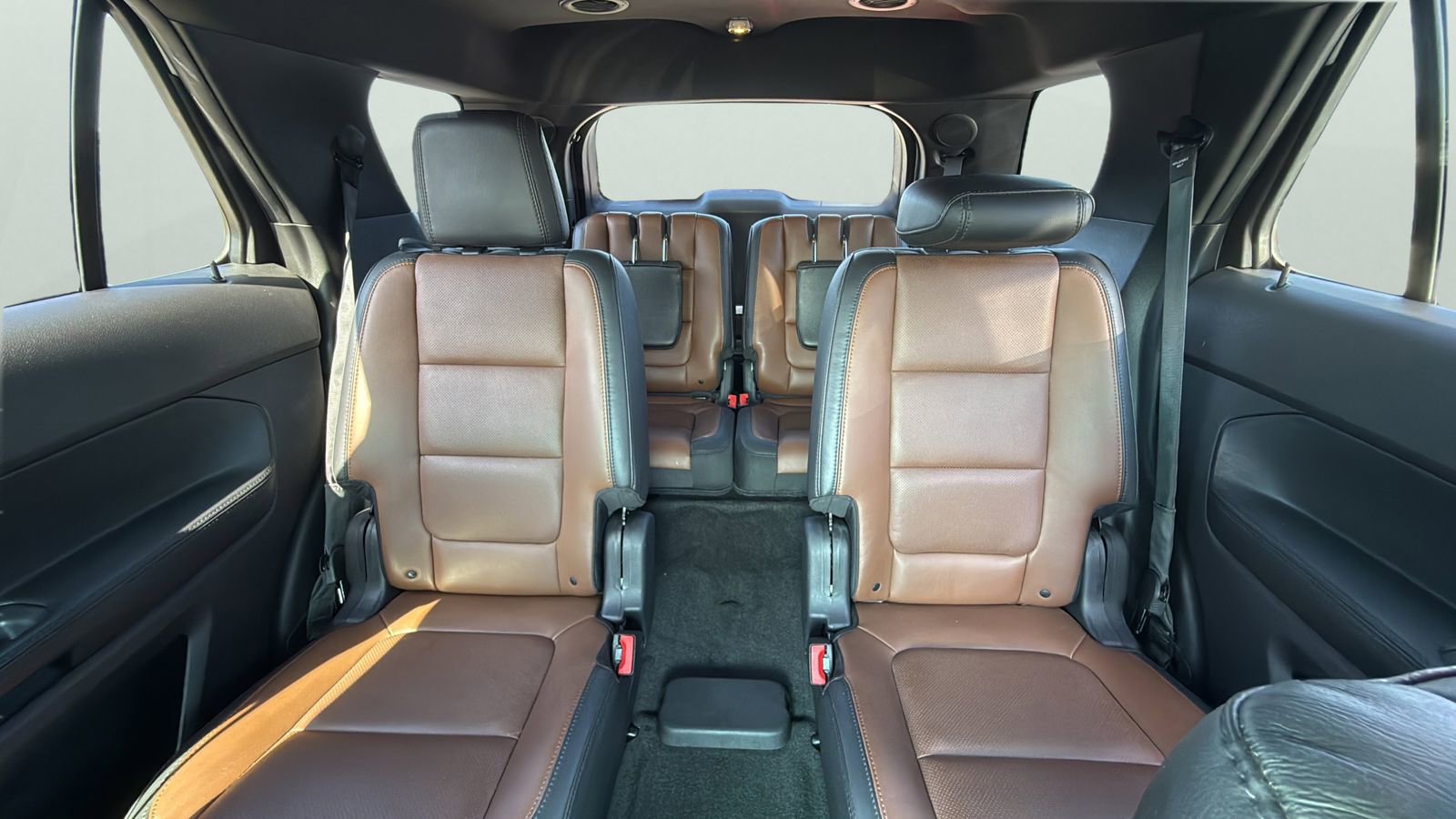 Used 2015 Ford Explorer Limited w/ Equipment Group 302A FWD image 25