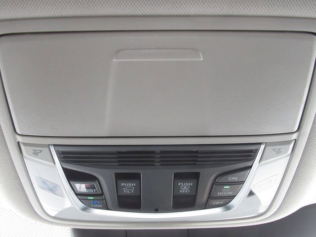 Used 2024 Acura RDX w/ Technology Package image 27