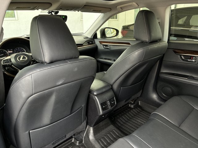 Used 2016 Lexus ES 350 w/ Premium Package w/Wood Trim FWD image 18