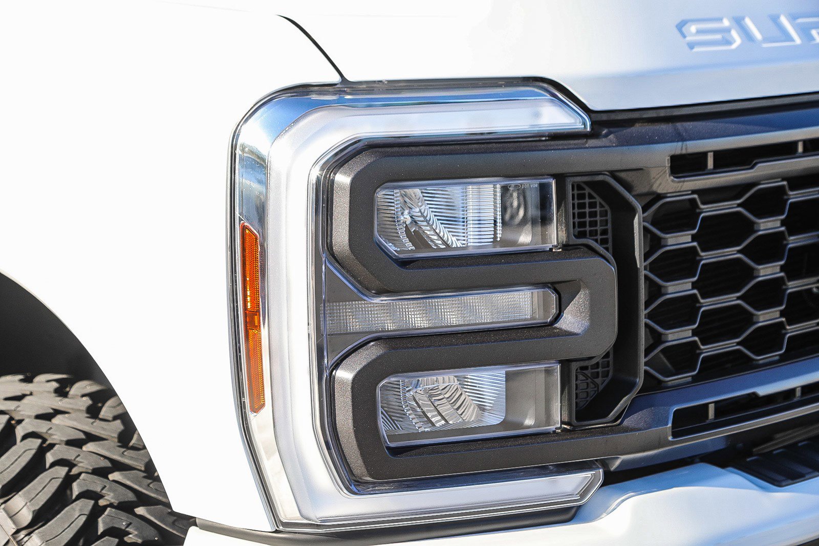 Used 2024 Ford F350 Lariat w/ Lariat Ultimate Package image 8