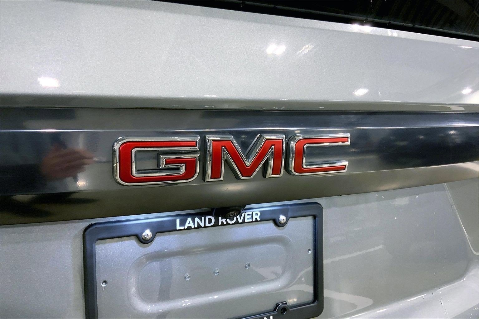 Used 2023 GMC Yukon XL AT4 image 31