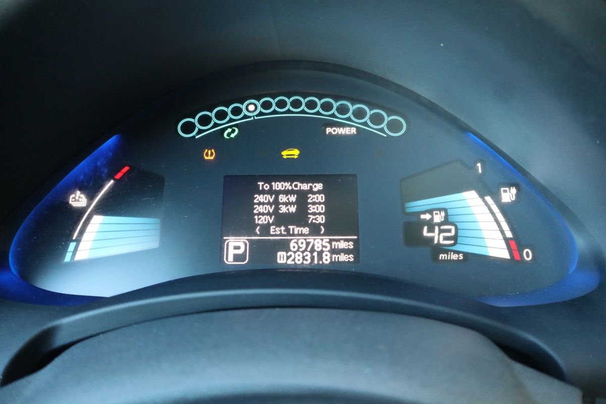 Used 2016 Nissan Leaf SV image 33