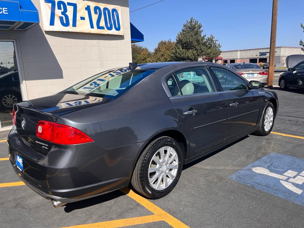 Used 2011 Buick Lucerne CXL FWD image 3