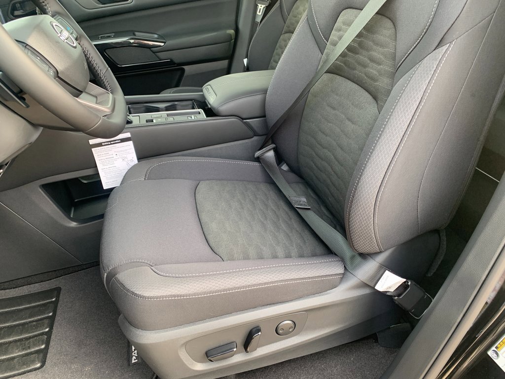 New 2026 Nissan Pathfinder SV image 21