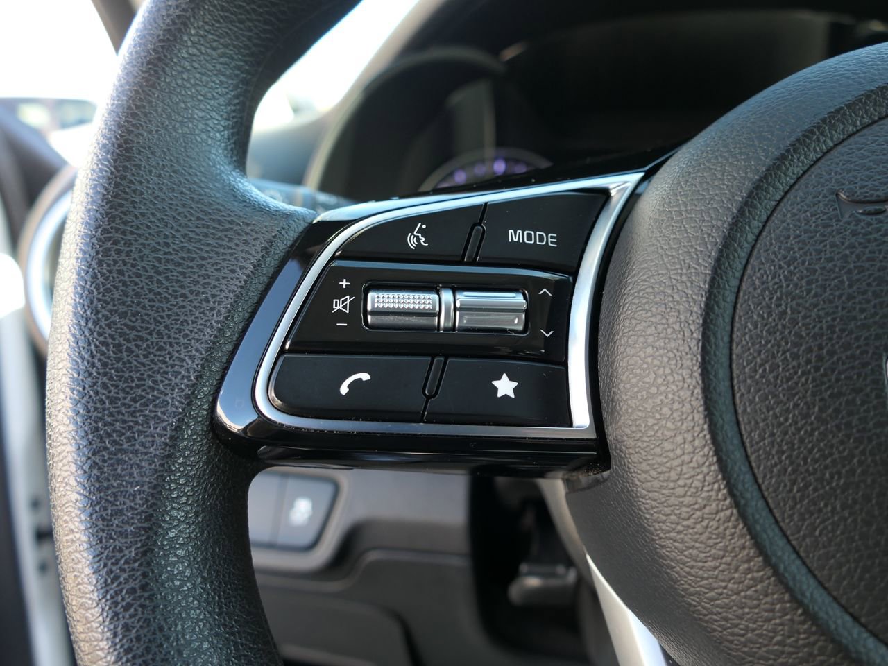 Used 2023 Kia Forte LXS image 14