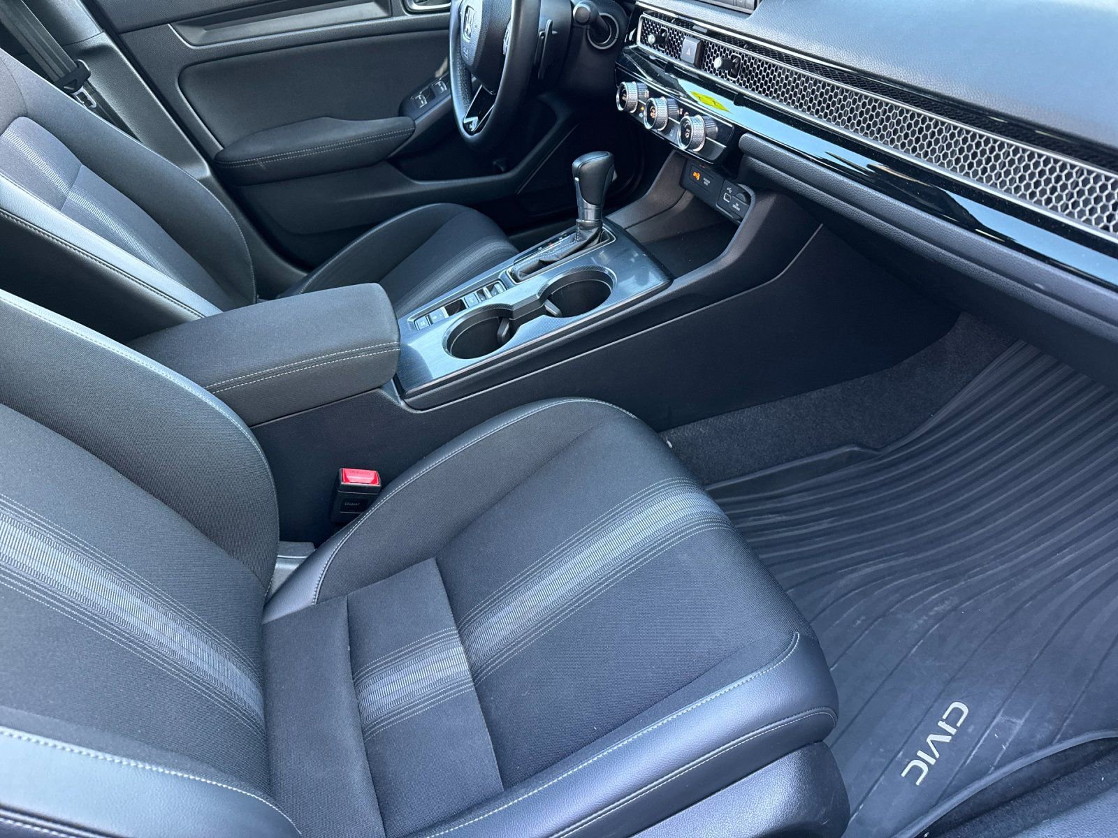 Used 2022 Honda Civic Sport image 15