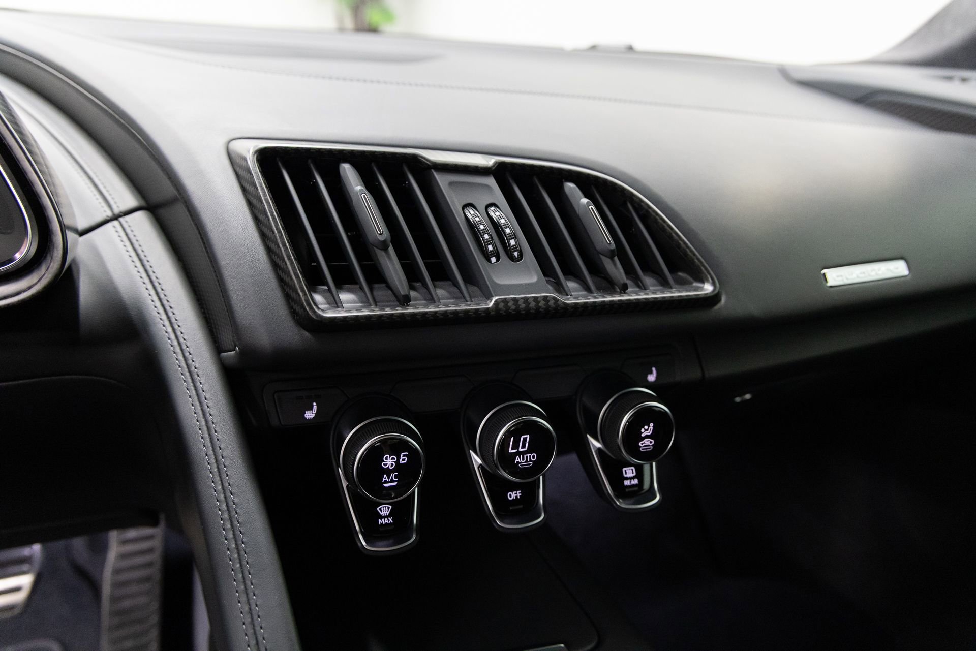 Used 2017 Audi R8 V10 plus AWD/4WD image 16
