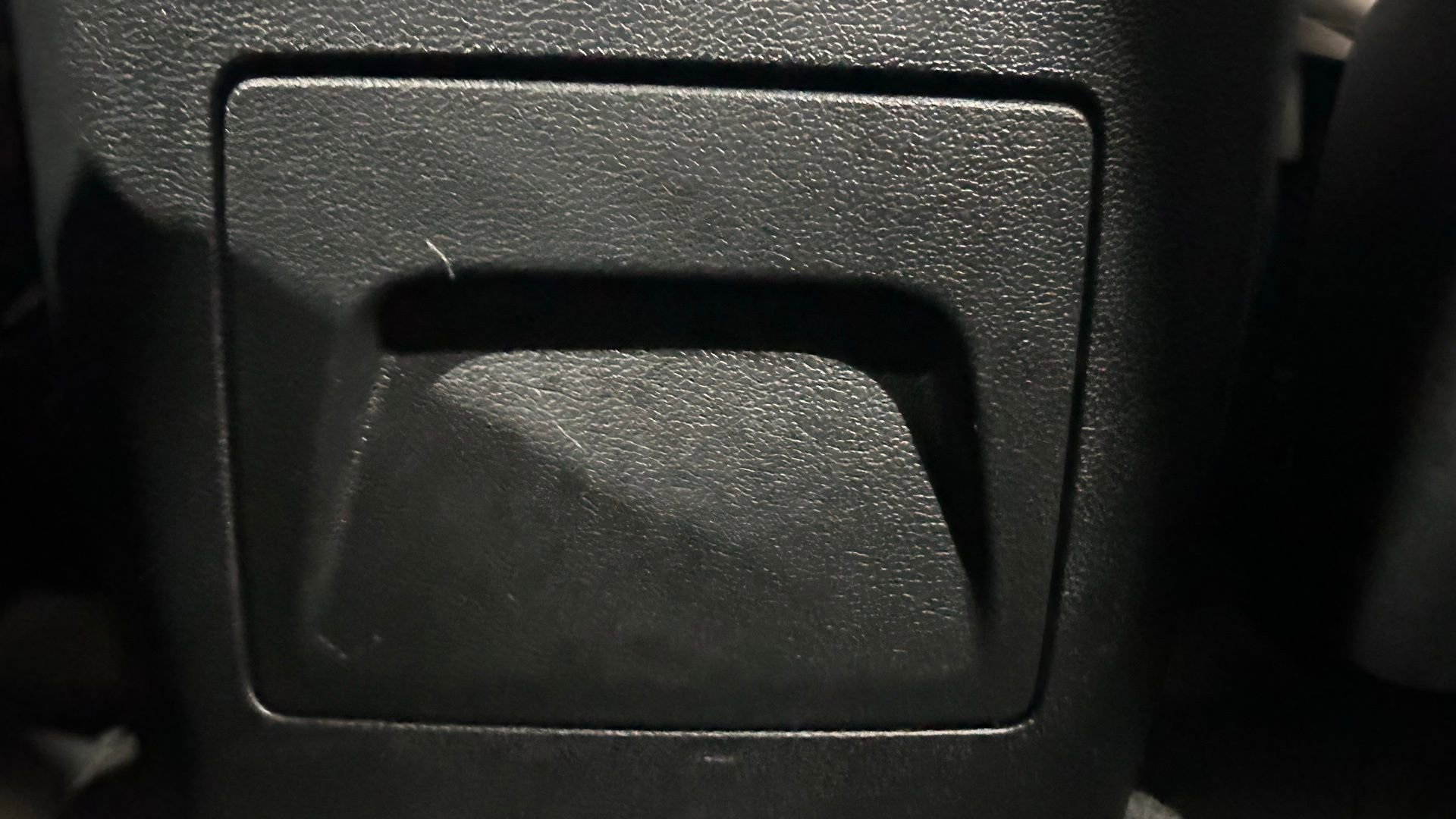 Used 2023 Ford Explorer XLT w/ Equipment Group 202A AWD/4WD image 94