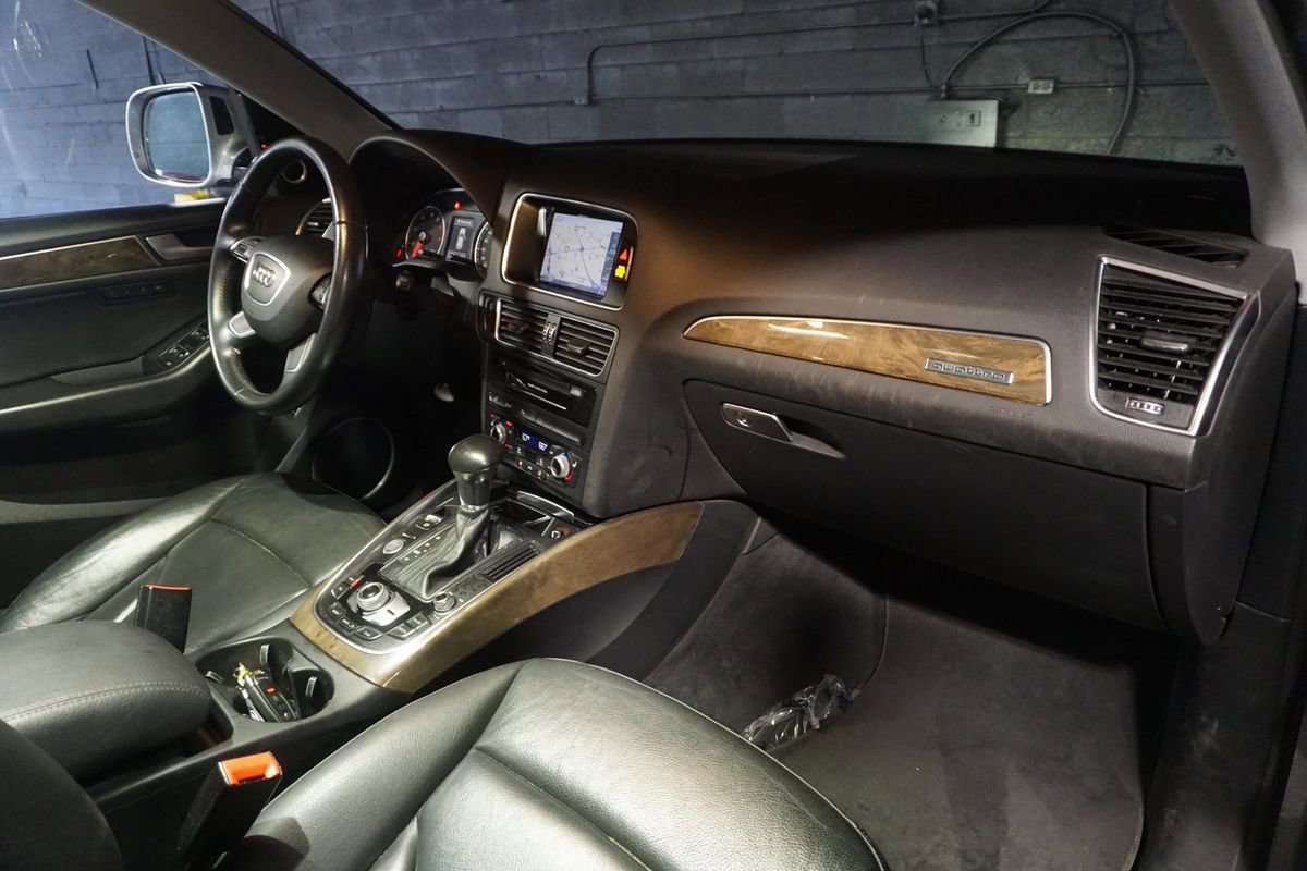 Used 2016 Audi Q5 2.0T Premium Plus w/ Technology Package image 16