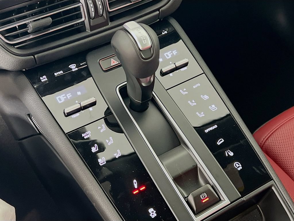 New 2026 Porsche Macan S AWD/4WD image 18