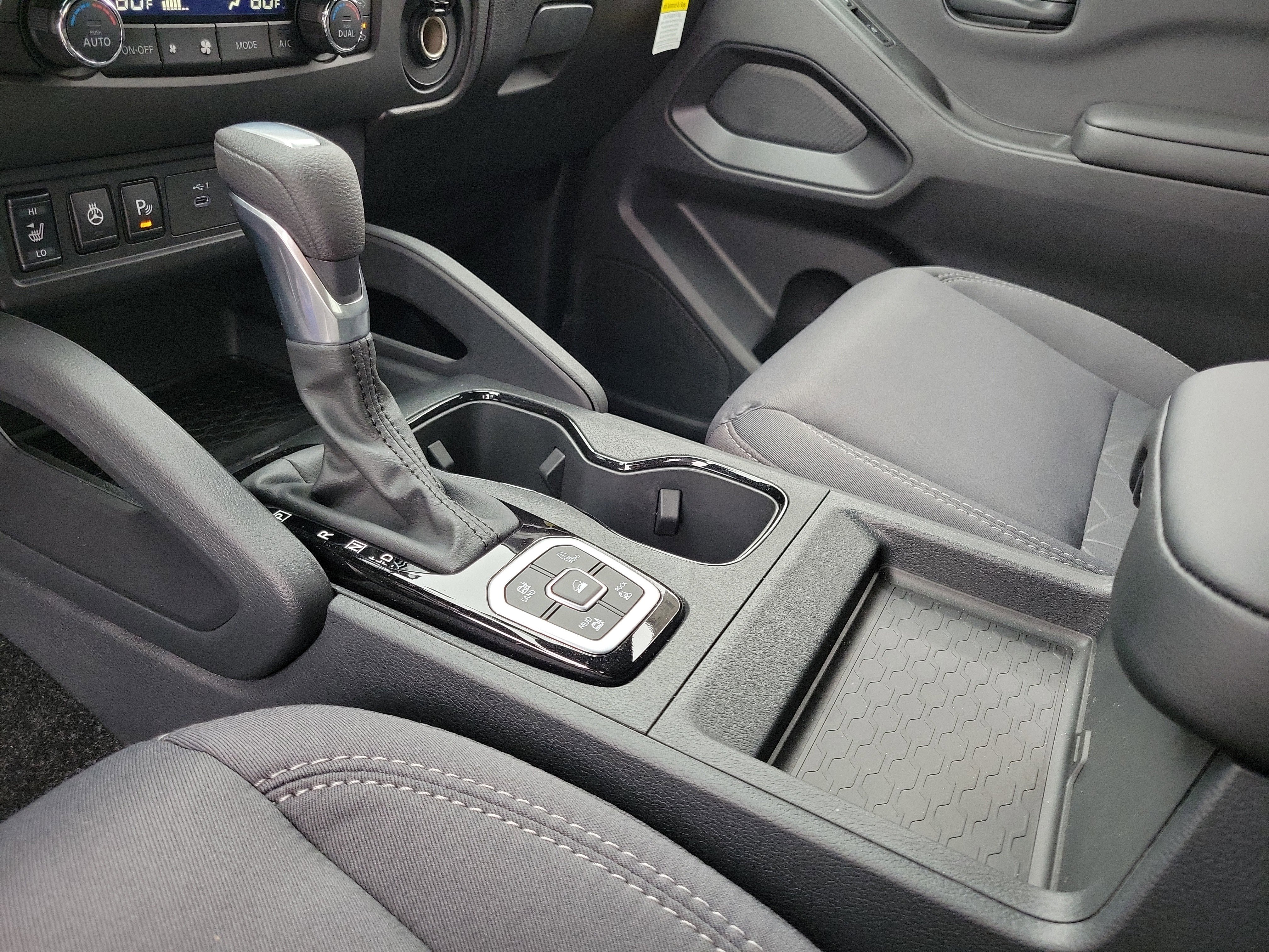 New 2026 Nissan Frontier SV image 29