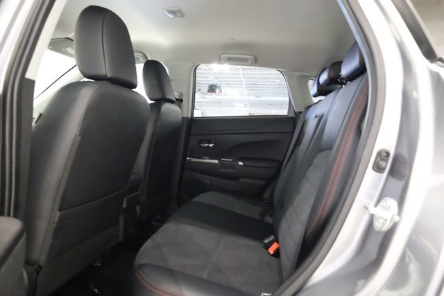 Used 2025 Mitsubishi Outlander Sport SE image 27