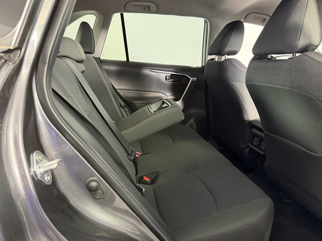 Used 2025 Toyota RAV4 LE AWD/4WD image 27