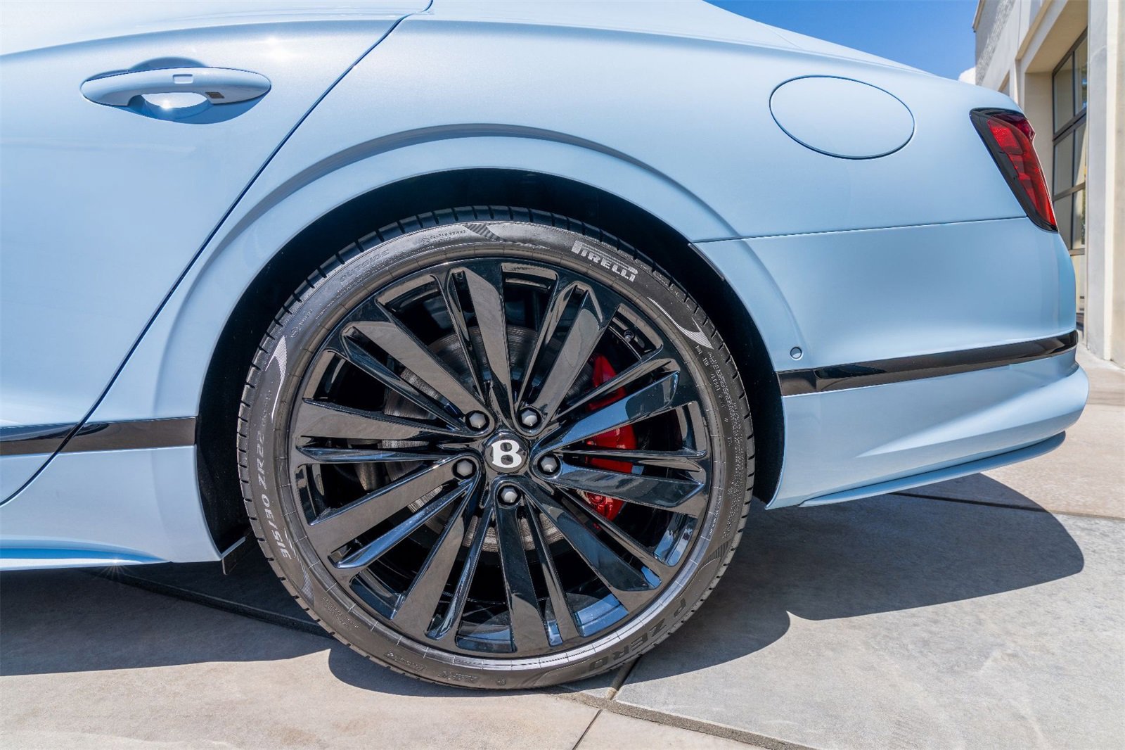 New 2025 Bentley Flying Spur Plug-In Hybrid image 20