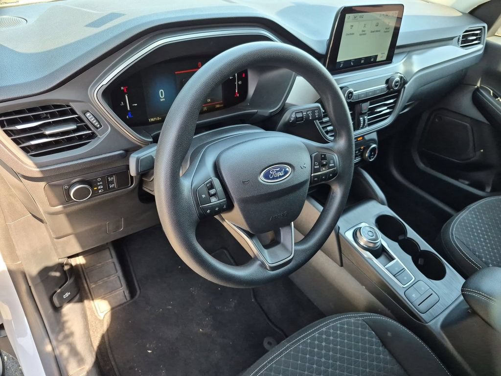 Used 2025 Ford Escape Active AWD/4WD image 15