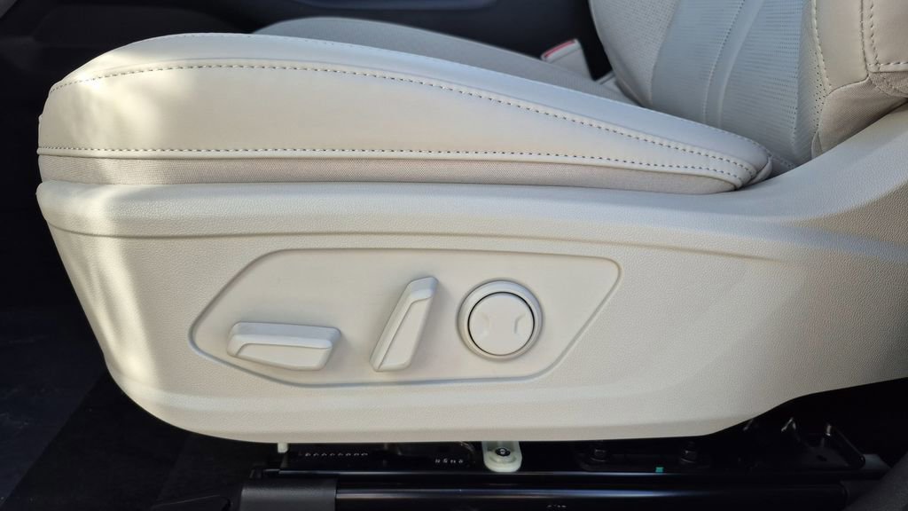 New 2026 Kia Sorento EX image 11