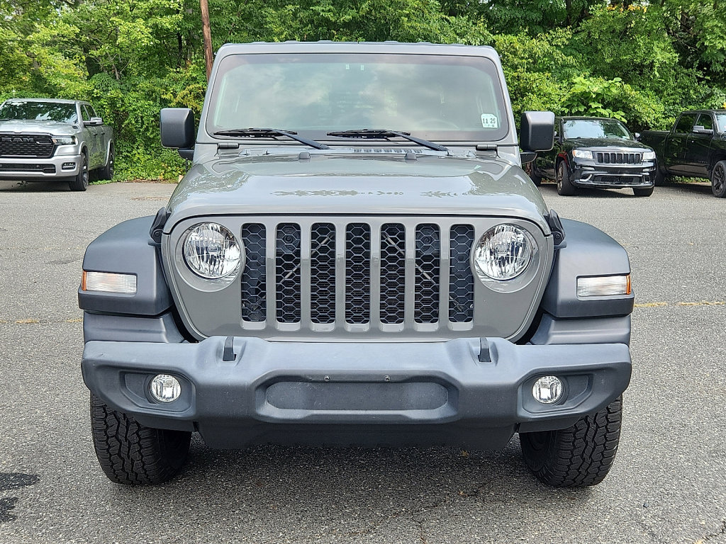 Used 2021 Jeep Gladiator Sport image 8