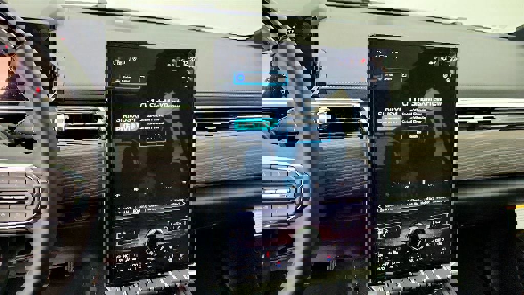 Used 2025 GMC Sierra EV Denali image 18