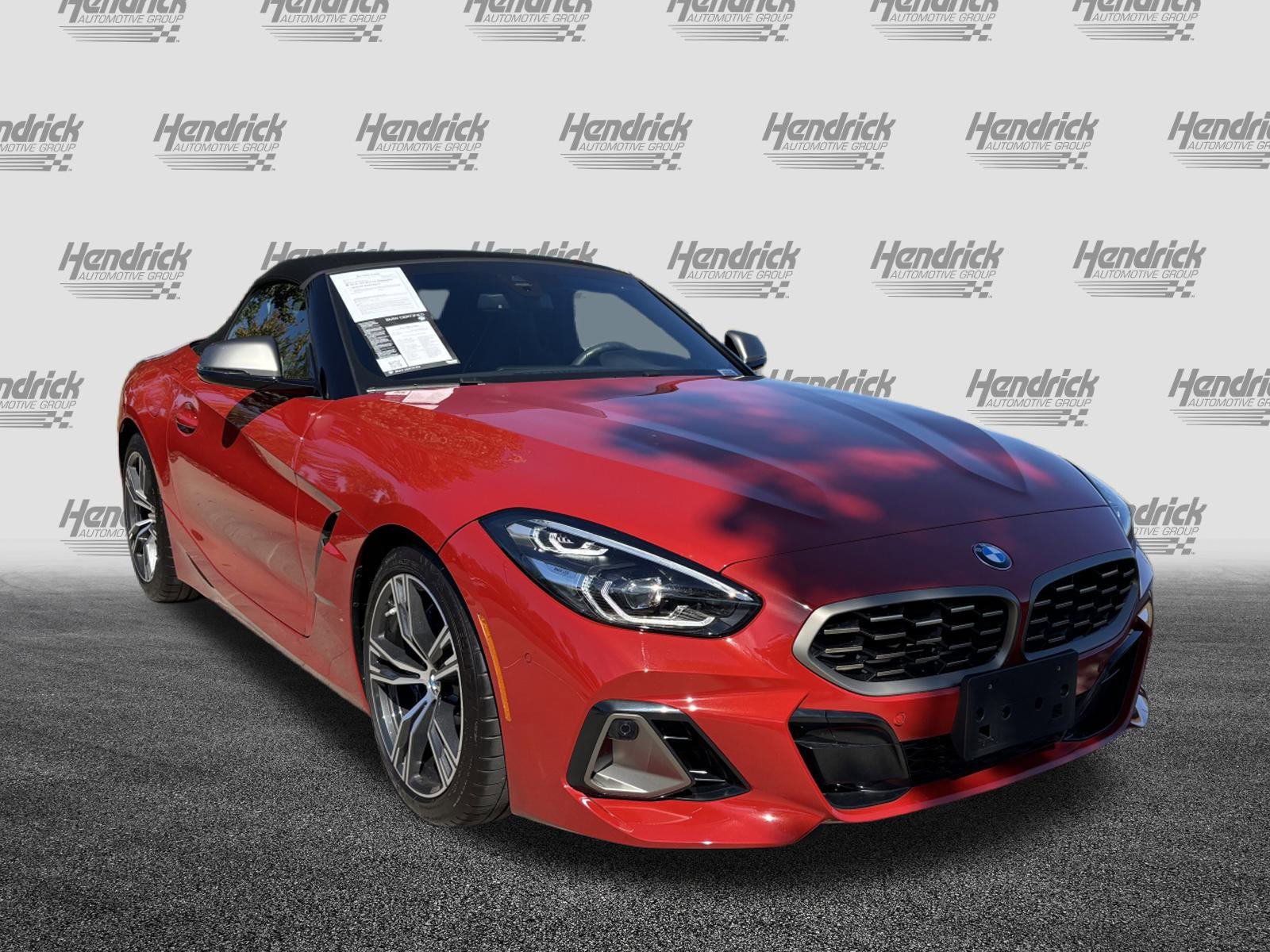 Certified 2025 BMW Z4 M40i w/ Premium Package image 2