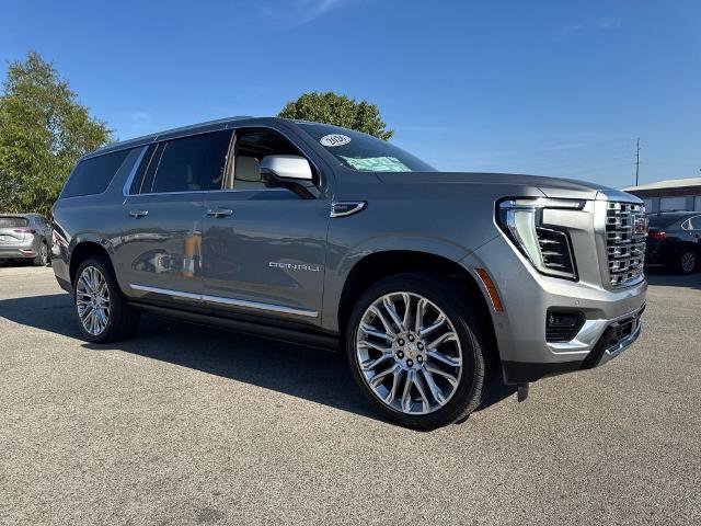 New 2026 GMC Yukon XL Denali w/ Denali Reserve Package image 7