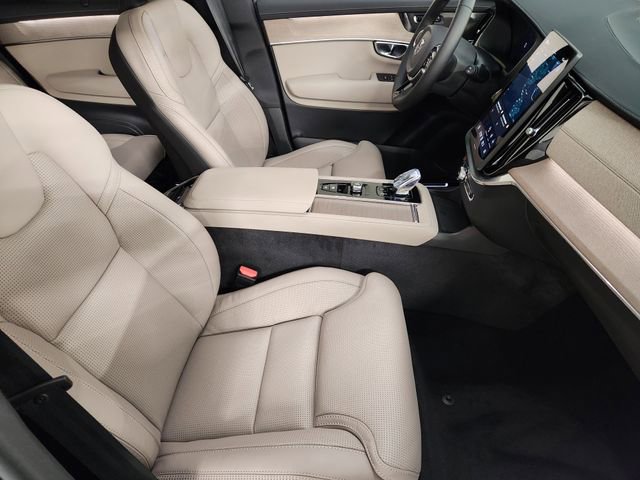 New 2026 Volvo XC90 B6 Ultra w/ Protection Package Premier image 3