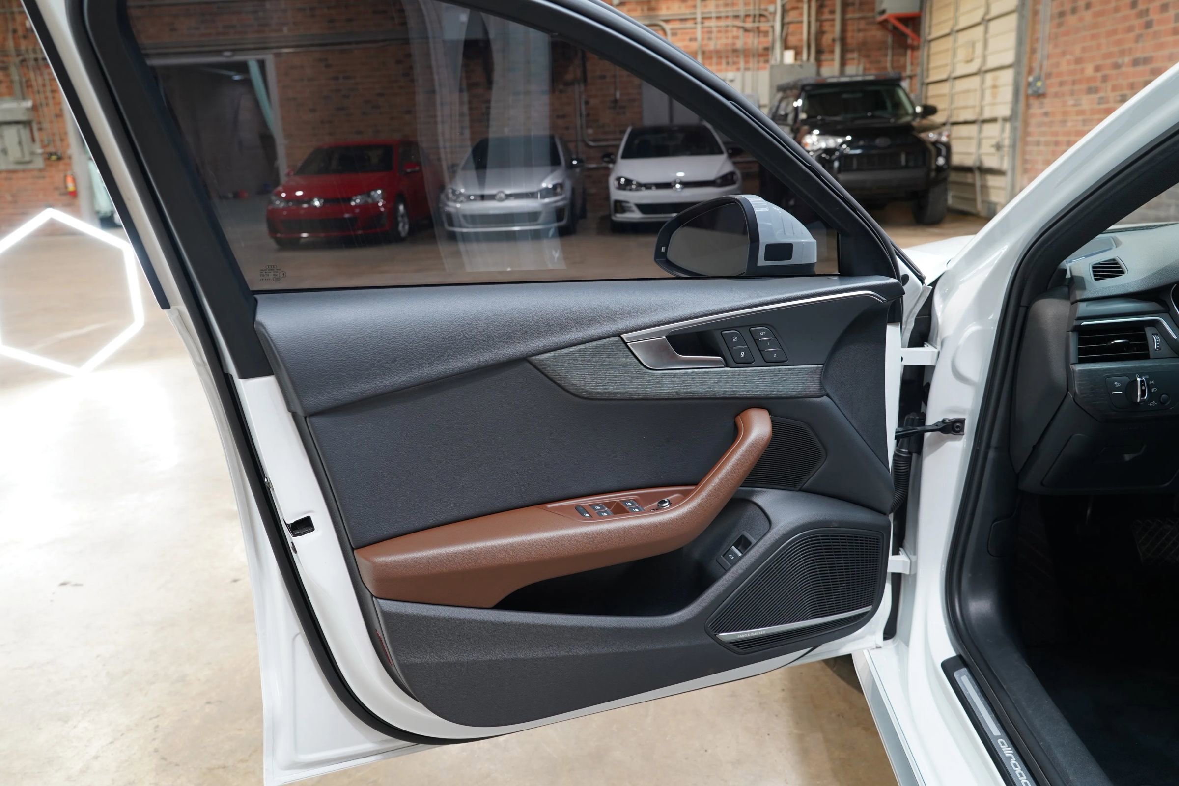 Used 2018 Audi A4 2.0T allroad Premium Plus image 31