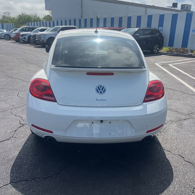 Used 2013 Volkswagen Beetle 2.0T image 8