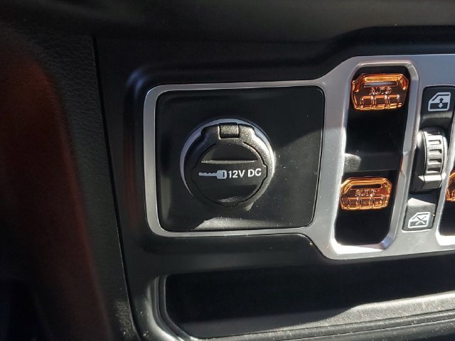 Certified 2018 Jeep Wrangler Unlimited Sport S AWD/4WD image 27