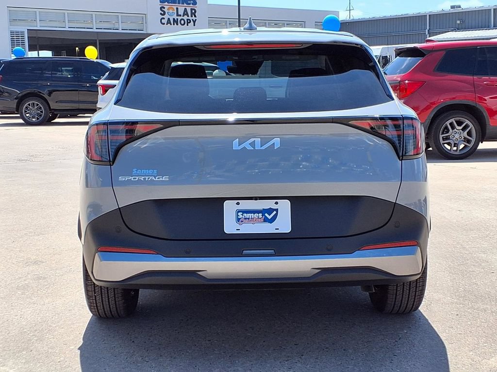 Certified 2026 Kia Sportage EX FWD image 6