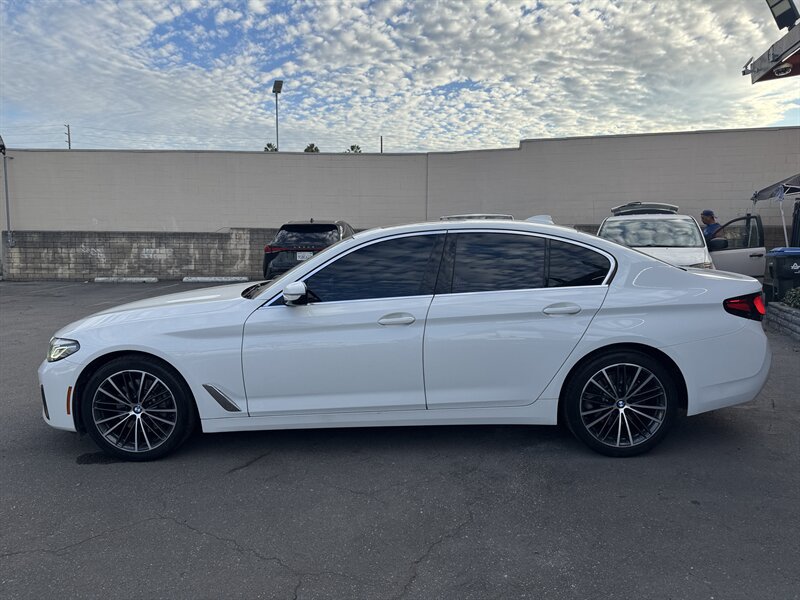 Used 2023 BMW 530i w/ Convenience Package RWD image 8