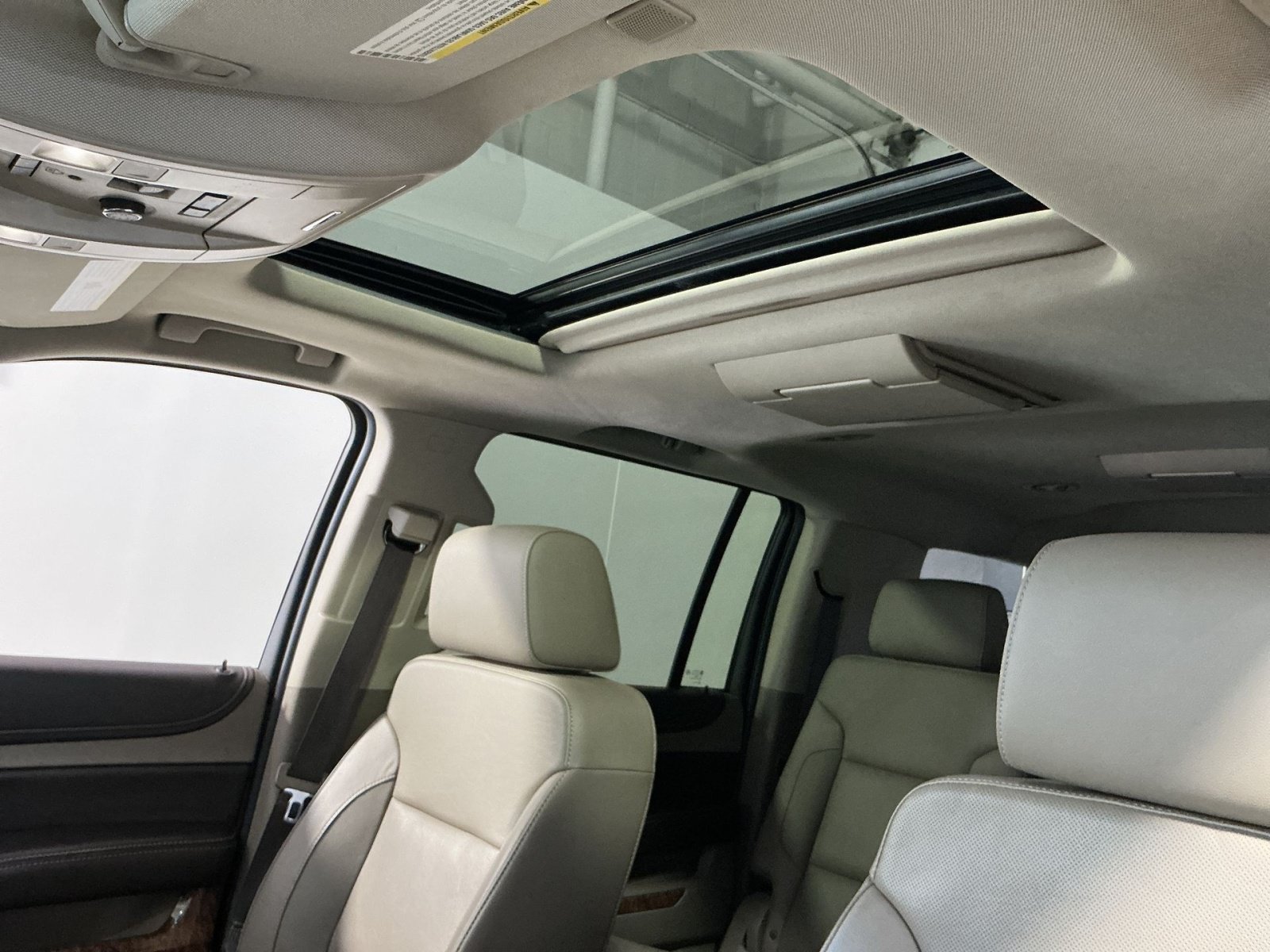 Used 2017 Chevrolet Suburban Premier AWD/4WD image 23